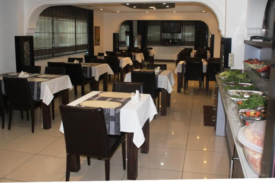 Denizhan Hotel アンタルヤ エクステリア 写真