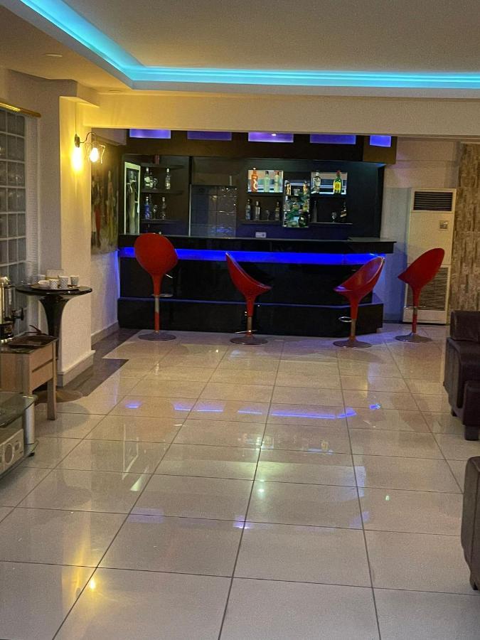 Denizhan Hotel アンタルヤ エクステリア 写真