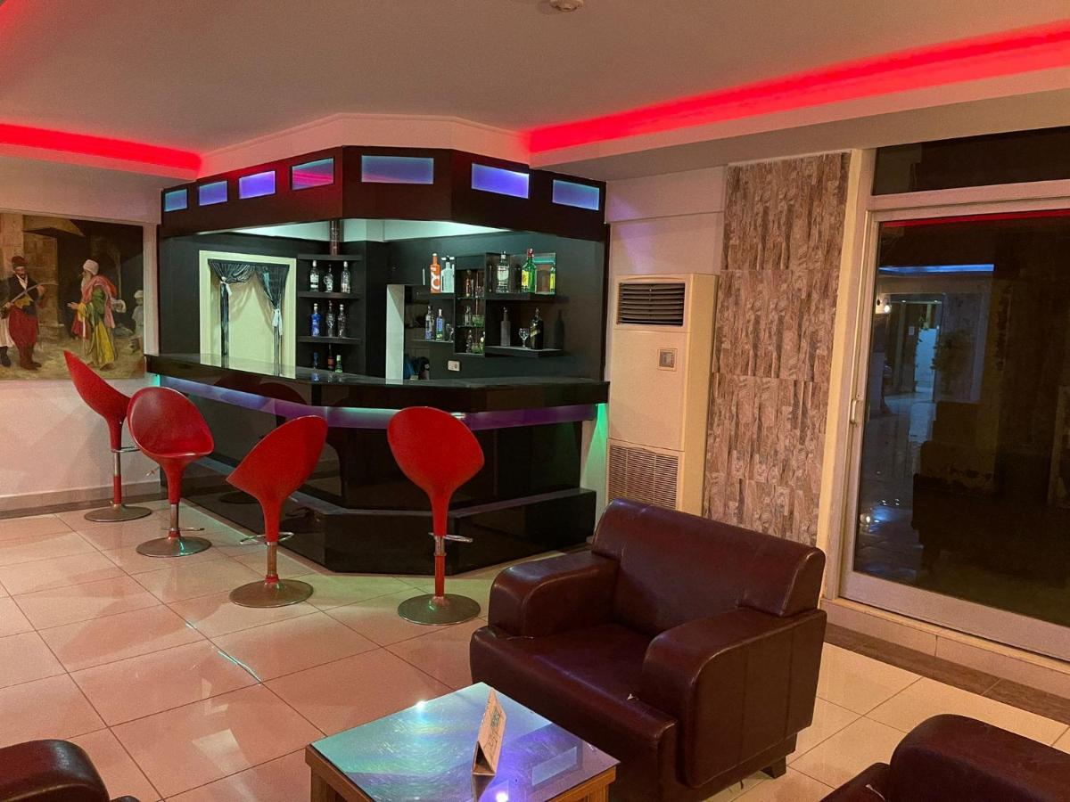 Denizhan Hotel アンタルヤ エクステリア 写真