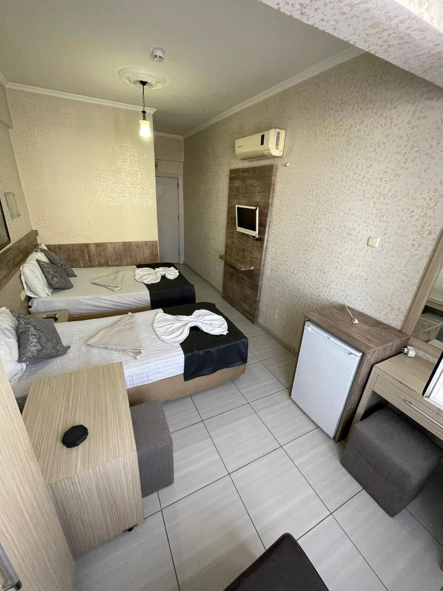 Denizhan Hotel アンタルヤ エクステリア 写真