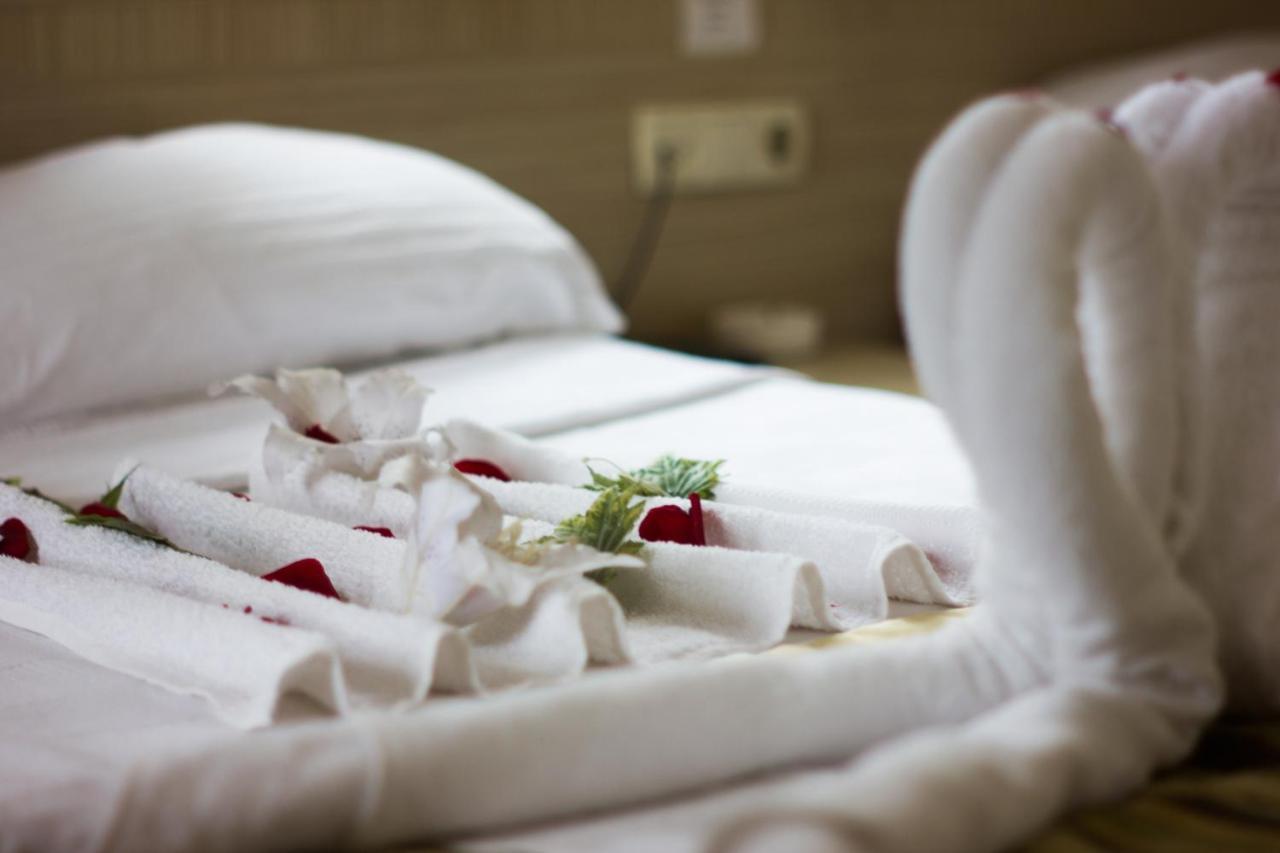 Denizhan Hotel アンタルヤ エクステリア 写真